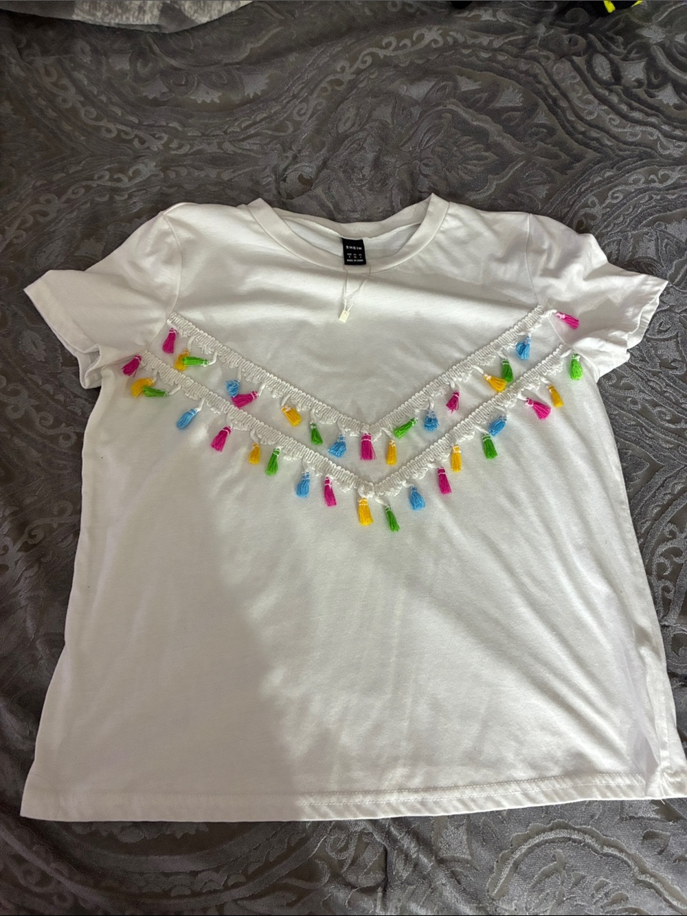 SHEIN White Short-Sleeve Tee with Multicolor Tassel Trim
